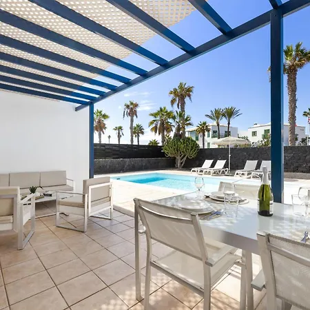 Lanzarote Volcan 10- Private Heated Pool