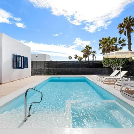 Lanzarote Volcan 10- Private Heated Pool Villa Playa Blanca (Lanzarote)
