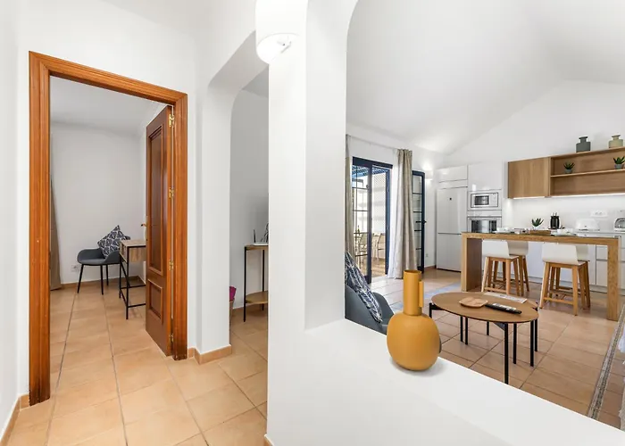 Willa Lanzarote Volcan 10- Private Heated Pool